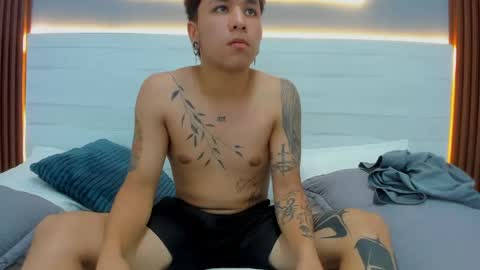 liam__fox online show from June 3, 2:33 pm