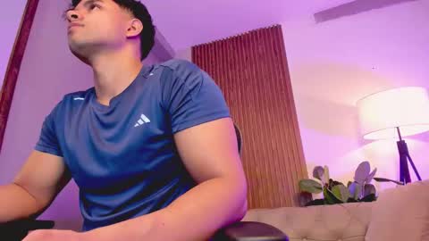 Liam Collins online show from December 14, 11:49 am