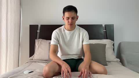 Liam online show from September 29, 4:17 pm