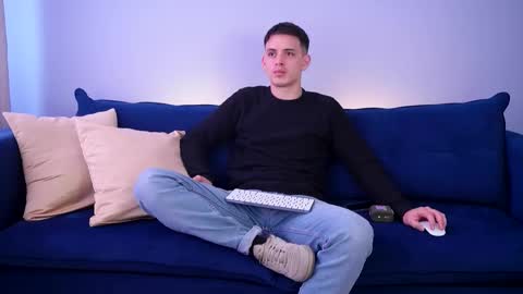 Liam online show from February 25, 3:09 pm