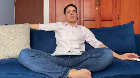 Liam online show from January 14, 2:47 pm