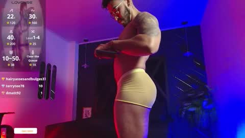 LIAM KLEIN online show from March 12, 3:38 pm