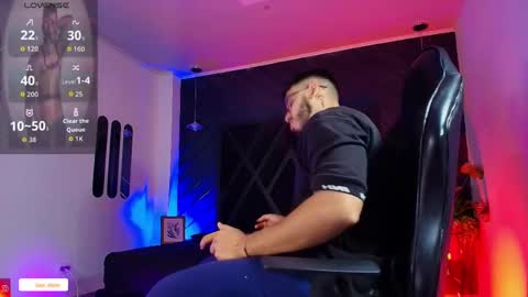 LIAM KLEIN online show from April 18, 11:34 am