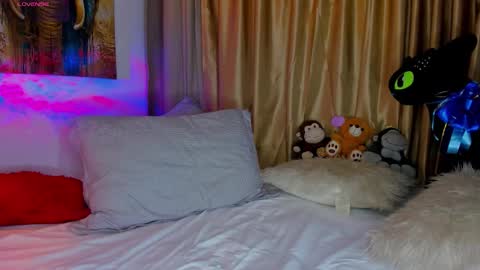 liam online show from November 24, 12:53 am