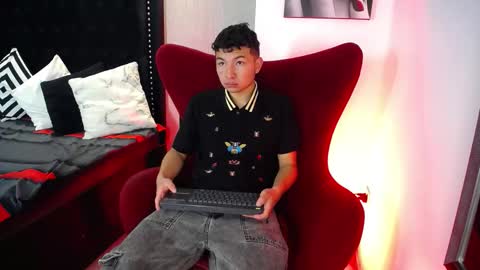 Liam  online show from February 17, 12:04 pm