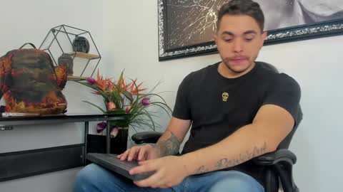 Liam online show from January 29, 12:02 pm