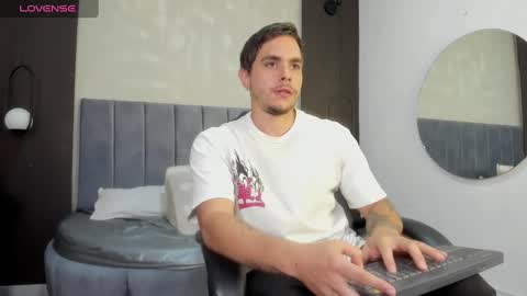 Liam online show from March 12, 8:20 pm