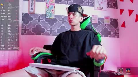 liamblaze online show from December 21, 8:26 pm