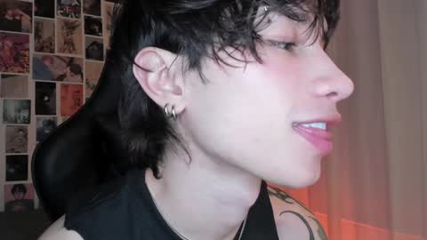 Liam online show from December 19, 6:23 am