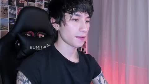 Liam online show from March 6, 9:36 am