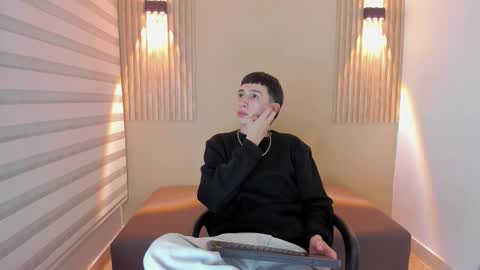 lian_cameron online show from February 11, 3:54 am