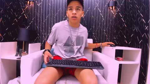 Lian Jacob online show from April 16, 7:47 pm