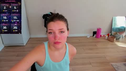 liana_8 online show from March 22, 10:30 am