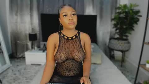 Lianasmith online show from April 18, 11:27 pm