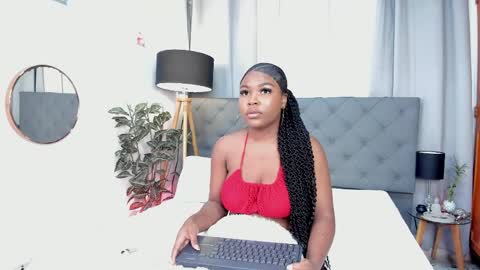 Lianasmith online show from March 28, 9:38 pm