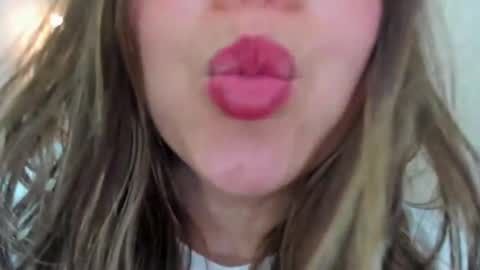 Grace online show from October 25, 3:56 pm