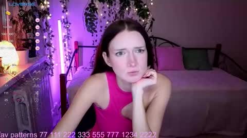 Welcome guys in my room Im Claire online show from November 28, 2:24 pm