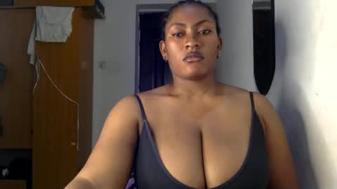 Snapshot of lick_my_pussyyy226651 chatting on February 8, 10:29 pm caira online show from February 8, 10:29 pm
