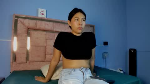 licky_lov online show from September 25, 3:46 am