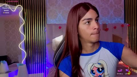 LIHIAN online show from April 2, 5:53 pm