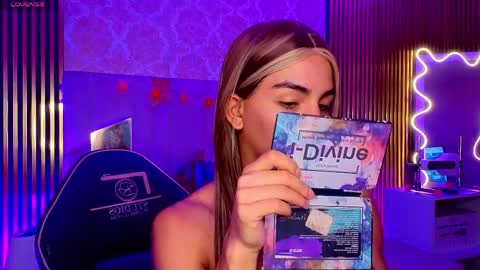 LIHIAN online show from April 14, 12:19 pm