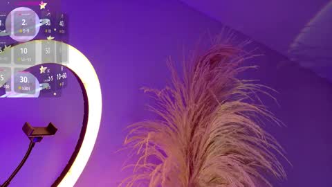 Liiam Luna online show from December 3, 9:10 am