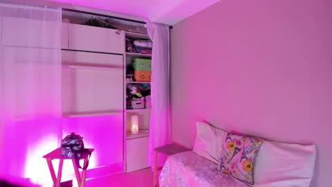         online show from January 13, 11:51 am