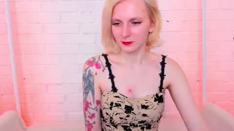 likilip online show from February 18, 1:38 am