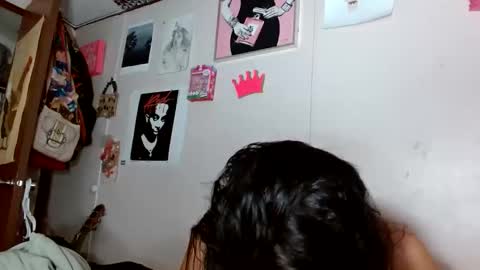 lil_luluvert online show from April 15, 4:38 am