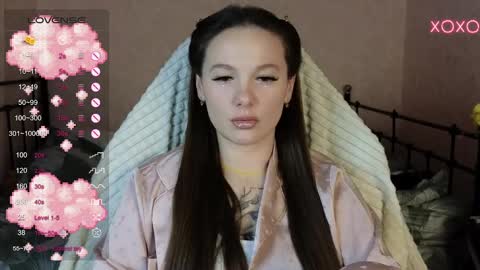 little moon online show from February 1, 4:00 pm