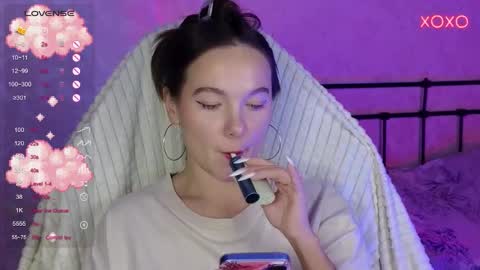 little moon online show from October 26, 5:56 pm