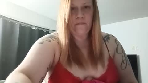 lil_nelli8 online show from April 26, 7:39 am
