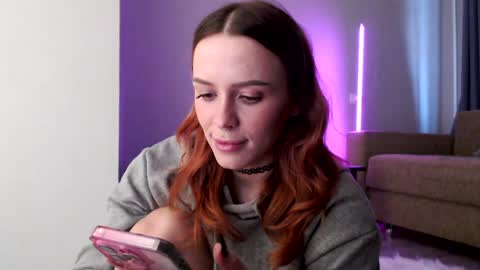 INST Lil happines s online show from February 5, 10:51 am