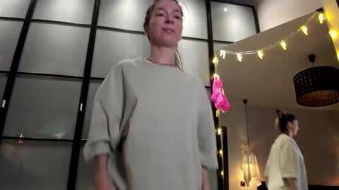 aka princessmaya online show from October 6, 5:09 pm