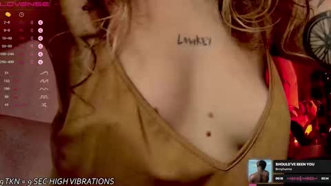 Snapshot of lil_uzi_wet chatting on October 4, 9:56 pm mills high SOME KIND OF SCHEDULE IS DOWN BELOW online show from October 4, 9:56 pm