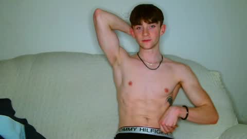 lilbearxxxx online show from March 29, 8:10 pm