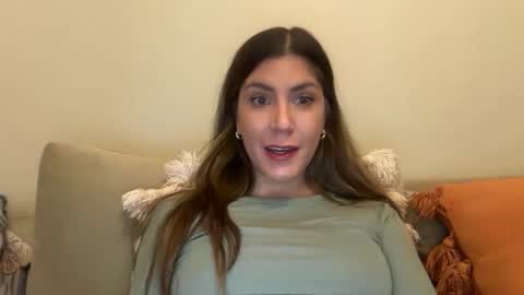 lilbi85_ online show from December 18, 1:23 am