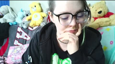 emily ryanson online show from April 8, 9:51 pm