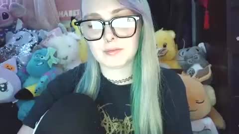 emily ryanson online show from December 9, 8:23 pm