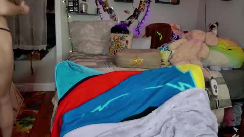 LilSquirt online show from December 18, 7:42 pm