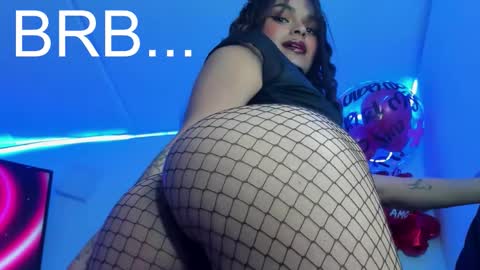 lili_evanss online show from February 23, 1:57 pm