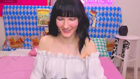 Lilli  follow me kiss online show from October 2, 10:25 am