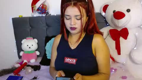 lili Matheus69 online show from December 3, 9:15 pm
