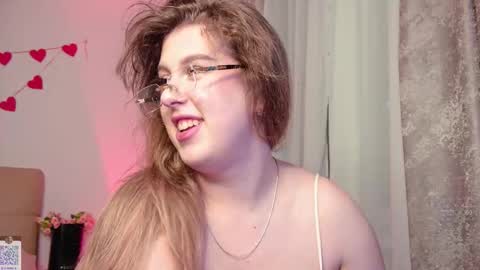 lilianbliss_ online show from March 3, 9:33 pm