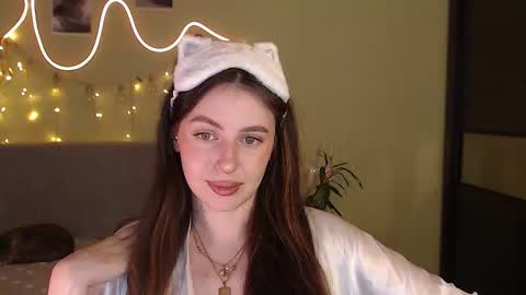 Lilu online show from September 18, 11:42 pm