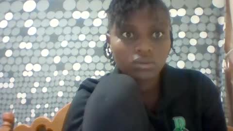 liligal online show from July 18, 7:43 am
