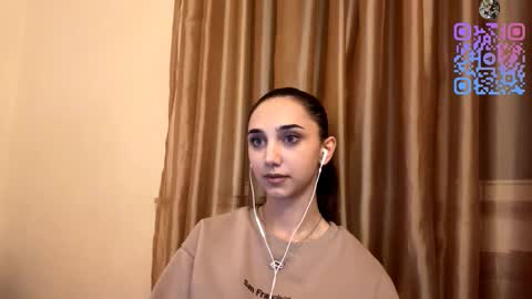 Lina online show from October 17, 11:20 pm