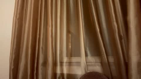 Lina online show from September 30, 11:15 pm