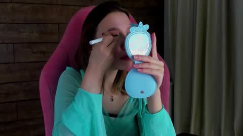 LiliLinn online show from March 3, 7:26 am