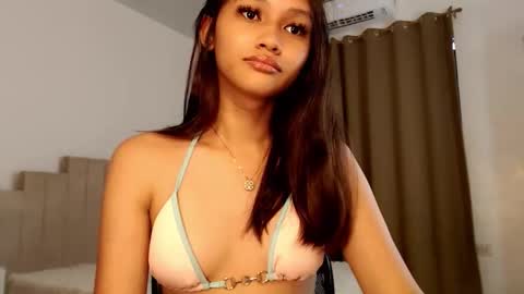 Chloe online show from October 13, 3:52 am